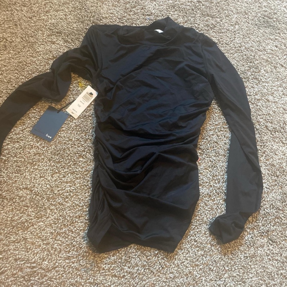 Wilfred Free Elegant Black Garment